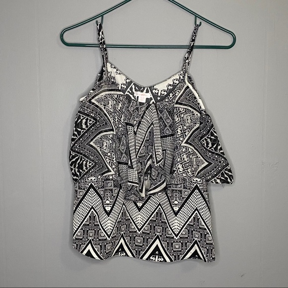 Xhilaration Tops - Xhilaration Flowy Tank